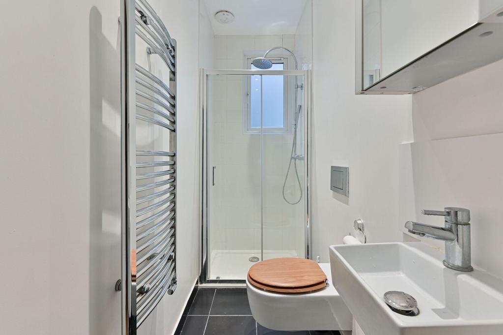 Apartment in London - More