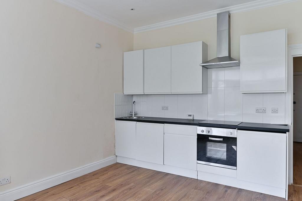 Apartment in London - View 2