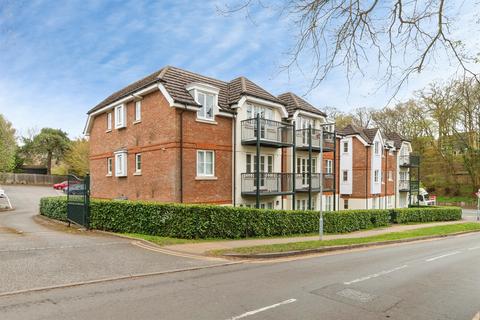 2 bedroom penthouse for sale, Canonsfield Road, Welwyn