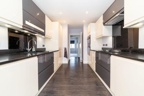 2 bedroom penthouse for sale, Canonsfield Road, Welwyn