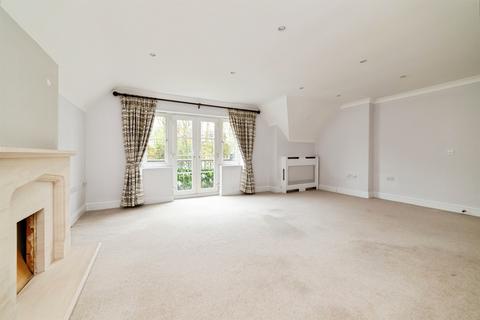 2 bedroom penthouse for sale, Canonsfield Road, Welwyn