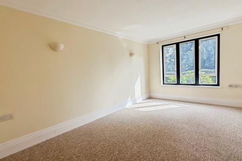 2 bedroom retirement property for sale, Church Street, Warminster