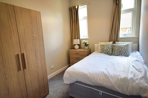 undefined, Grove Avenue, Moseley B13