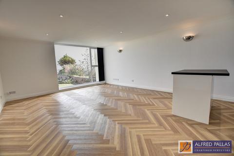 1 bedroom ground floor flat for sale, South Cliffe, Roker