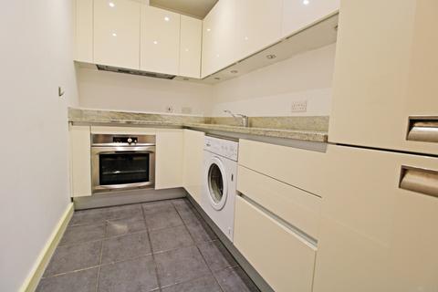 Studio to rent, Boundary Street, London E2
