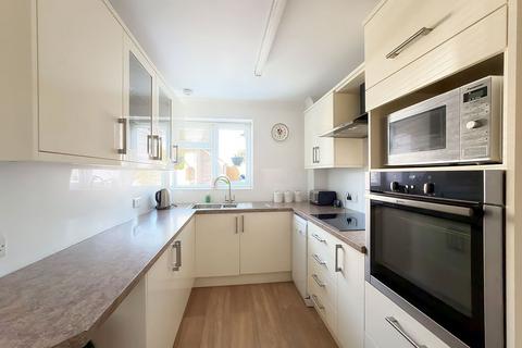 2 bedroom apartment for sale, Arundel Road, Angmering, BN16