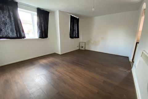 1 bedroom in a house share to rent, Coopers Close, Dagenham