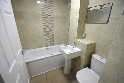 1 bedroom in a house share to rent, Coopers Close, Dagenham