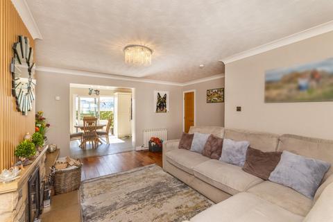 3 bedroom semi-detached house for sale, Les Banques, St. Sampson, Guernsey