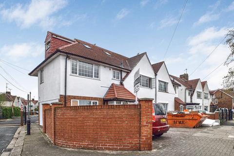 9 bedroom end of terrace house for sale, Horsenden Lane South, Greenford, UB6