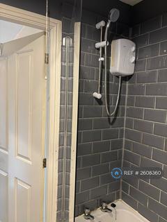 2 bedroom flat to rent, Main St, Glasgow, G40