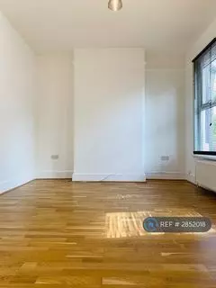 1 bedroom in a flat share to rent - Widok 5