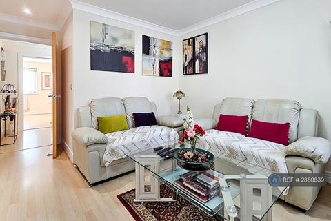 2 bedroom flat to rent, Imperial Drive, Harrow, HA2