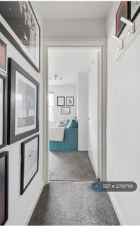 Studio to rent, North Chingford, London, E4