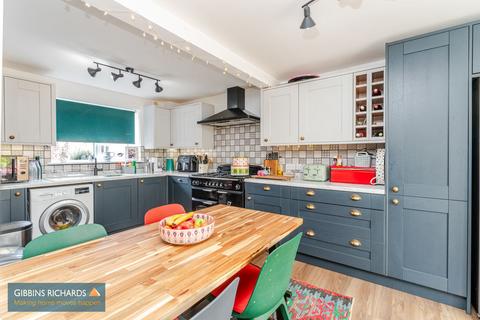 undefined, Saxon Close, Taunton