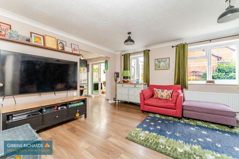 undefined, Saxon Close, Taunton