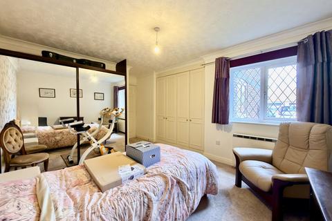 2 bedroom retirement property for sale, Checkley Croft, Sutton Coldfield