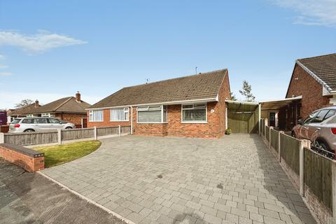 2 bedroom semi-detached bungalow for sale, Hadley Gardens, Telford TF1