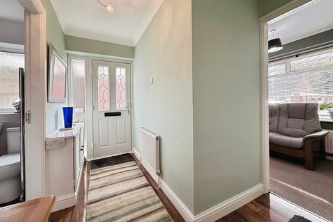 2 bedroom semi-detached bungalow for sale, Hadley Gardens, Telford TF1