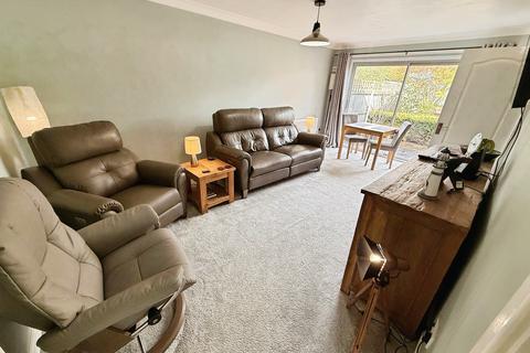 2 bedroom semi-detached bungalow for sale, Hadley Gardens, Telford TF1