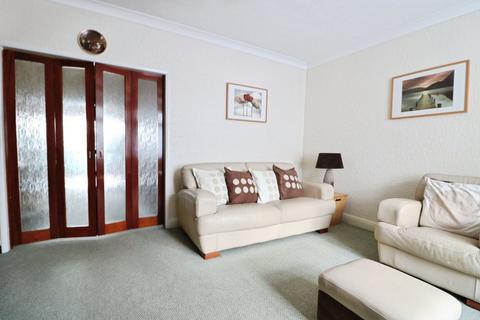 4 bedroom terraced house for sale, Warren Road, Ilford IG6