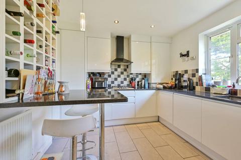 2 bedroom maisonette to rent, Lancaster Road, Wimbledon, London, SW19