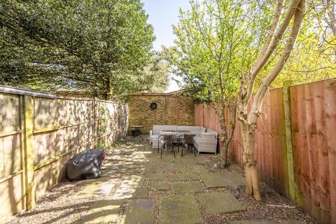 2 bedroom maisonette to rent, Lancaster Road, Wimbledon, London, SW19