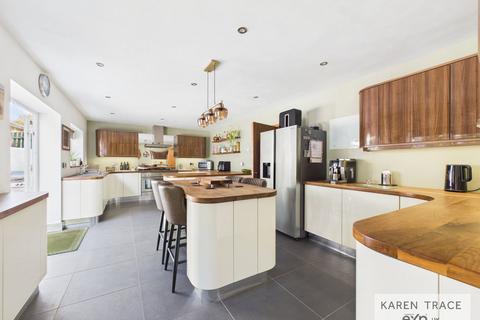 5 bedroom detached house for sale, Southpark Road, Par PL24