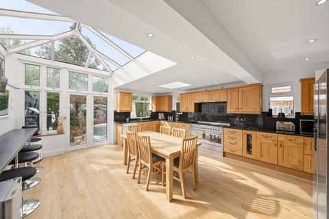 4 bedroom end of terrace house for sale, Rothesay Avenue, Greenford