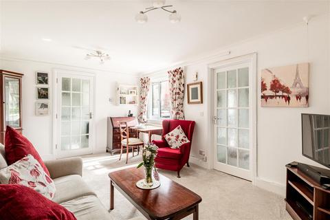 2 bedroom flat for sale, North End, Ditchling BN6