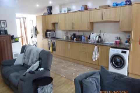 2 bedroom barn conversion to rent, Carmarthen, ,
