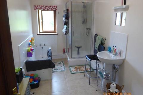 2 bedroom barn conversion to rent, Carmarthen, ,