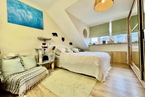 1 bedroom apartment for sale, Auction House, Town Centre, Luton, Bedfordshire, LU1 2JQ