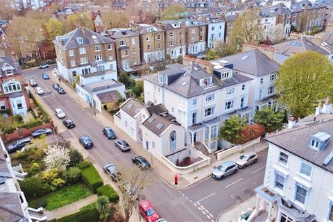 2 bedroom flat for sale, Belsize Square, Belsize Park