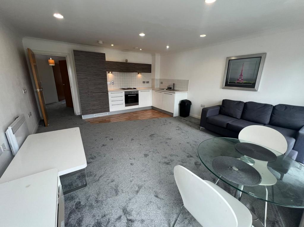 Apartment in Birmingham, Chinese Quarter, Digbeth - View 2