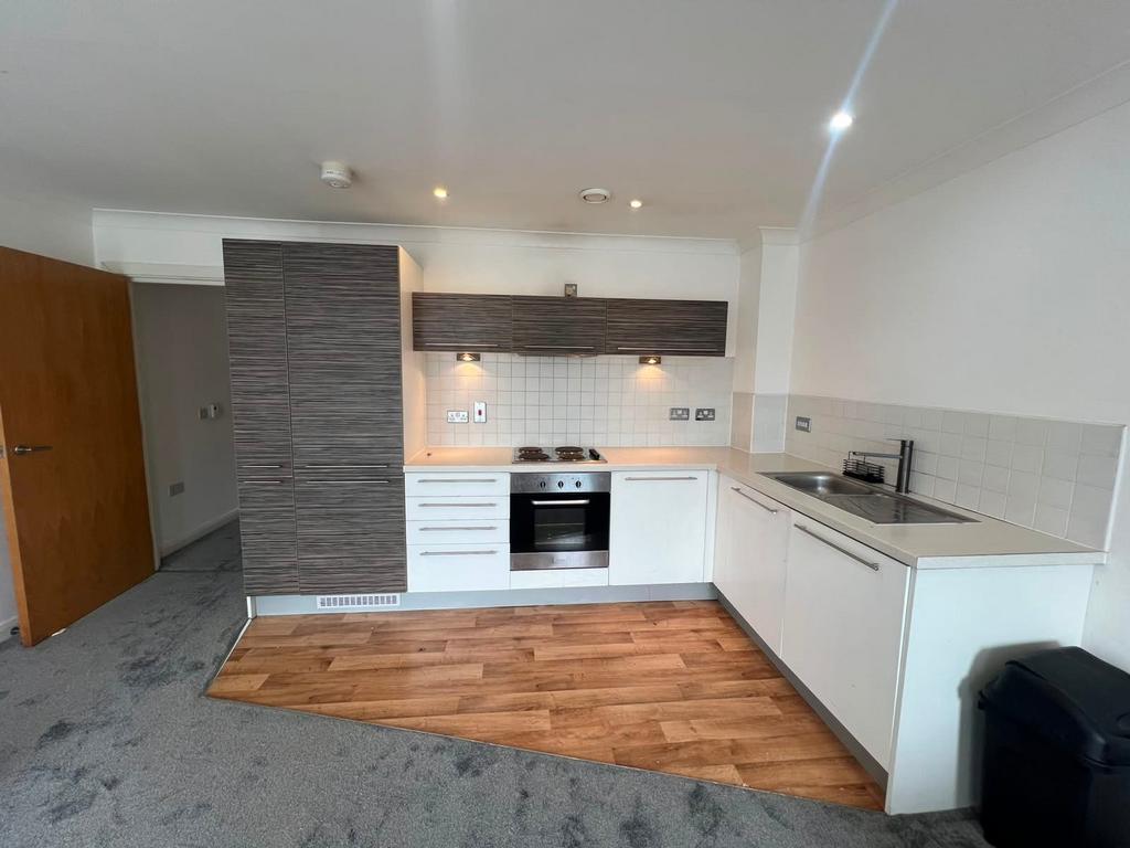 Apartment in Birmingham, Chinese Quarter, Digbeth - View 3