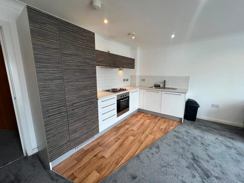 Apartment in Birmingham, Chinese Quarter, Digbeth - View 5