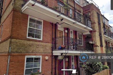 3 bedroom flat to rent, Vauban Estate, London, SE16