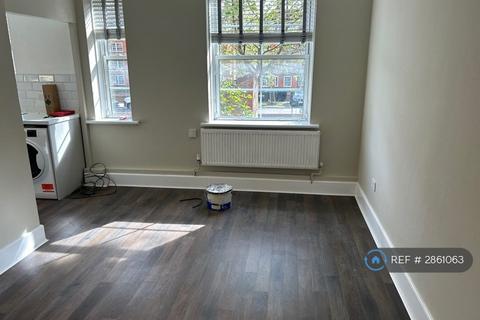 3 bedroom flat to rent, Vauban Estate, London, SE16