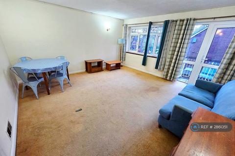 2 bedroom maisonette to rent, Elm Hatch, Pinner, HA5