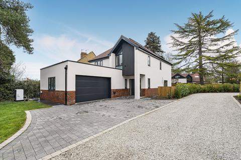 5 bedroom detached house for sale, Norwood lane , Meopham, DA13 0YA