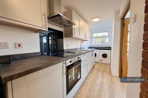 3 bedroom terraced house to rent, Broad Lane, Coventry, CV5