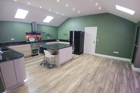 2 bedroom semi-detached bungalow for sale, St. Andrews Road, Bishop Auckland, County Durham, DL14