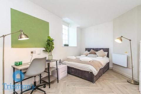 1 bedroom in a house share to rent, Victoria Street