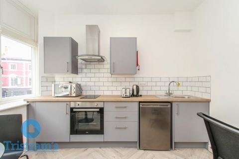 1 bedroom in a house share to rent, Victoria Street