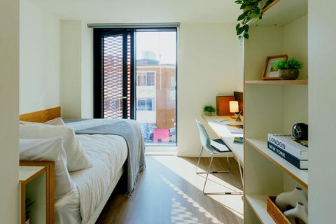 1 bedroom private hall to rent, Bridge Street