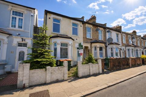 2 bedroom flat to rent, Dersingham Avenue, London, Greater London, E12
