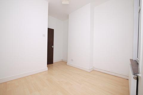 2 bedroom flat to rent, Dersingham Avenue, London, Greater London, E12
