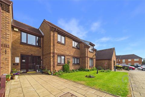 2 bedroom flat for sale, Pond Farm Close, Northampton NN5