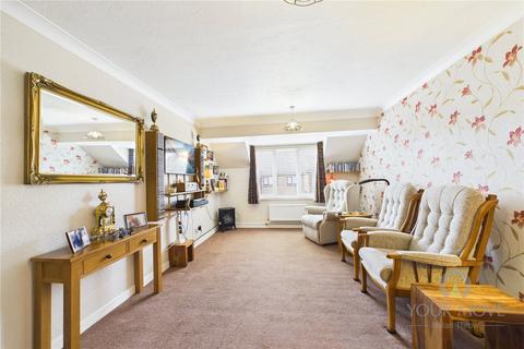 2 bedroom flat for sale, Pond Farm Close, Northampton NN5